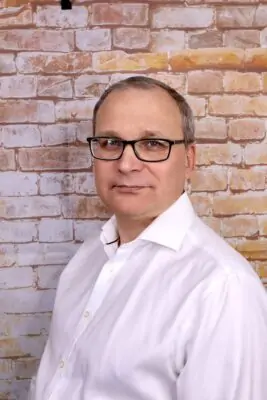 Владислав Пархоменко специалист по туризму, разработка индивидуальных туров Владислав Пархоменко специалист по туризму, разработка индивидуальных туров